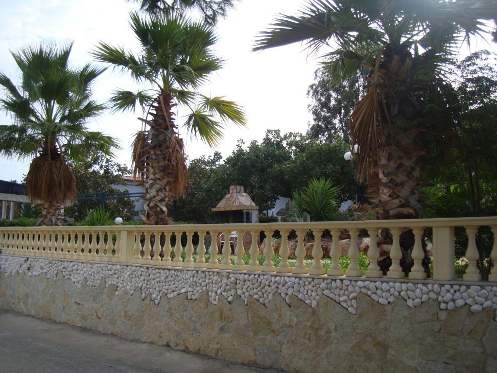 Mantas Bay Hotel Lutráki Kültér fotó
